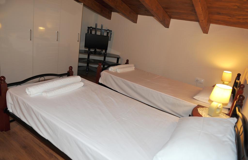 Villa Poulades Gouviá Rom bilde